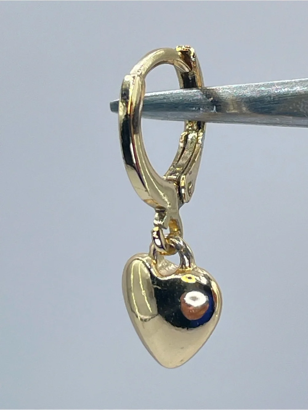 Gold Tone Puffy Heart Hoop Earrings Romantic Y2K Dangle Charm